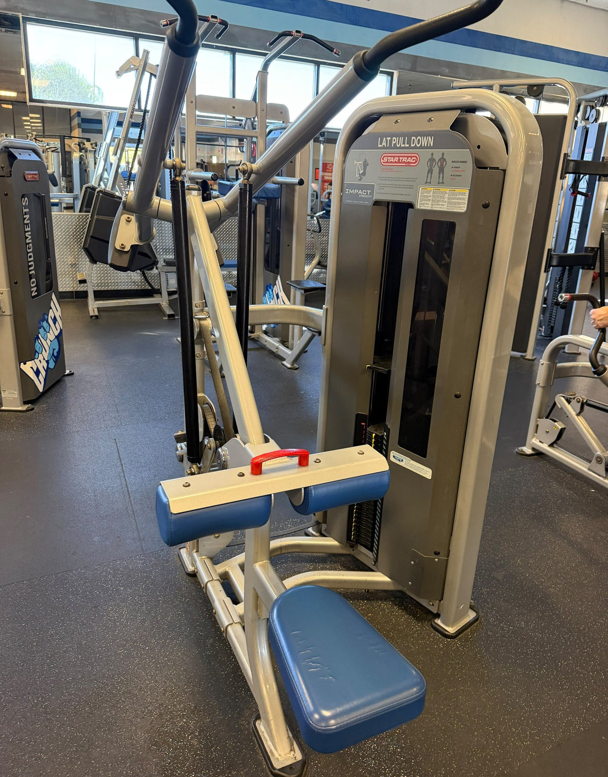 Star Trac selectorized lat pulldown – used commercial gym equipment package